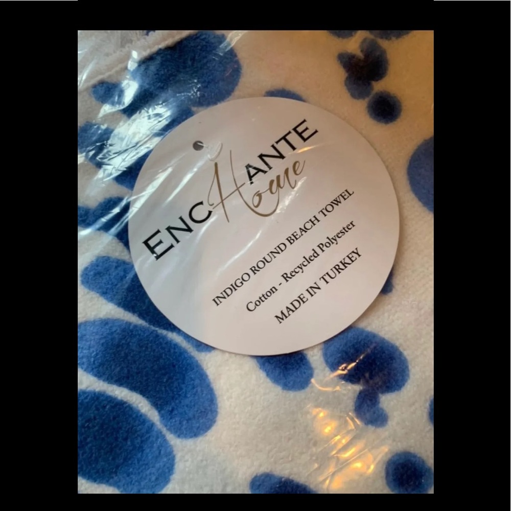 Indigo round beach towel